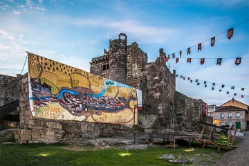 The streets of Ribadavia (Ourense, Galicia) adorned for the History Festival