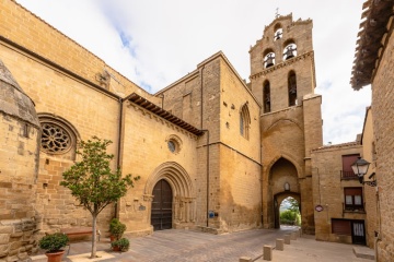 Iglesia y torre de San Juan en Laguardia, Álava (País Vasco)