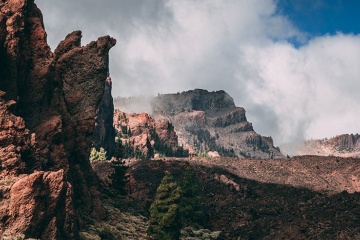 Mountains among fog in the park's lunar landscape