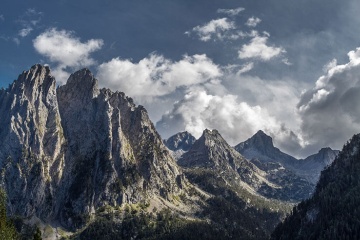 Montagnes dans le parc national d