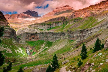 Panoramic view of the valley between the mountains