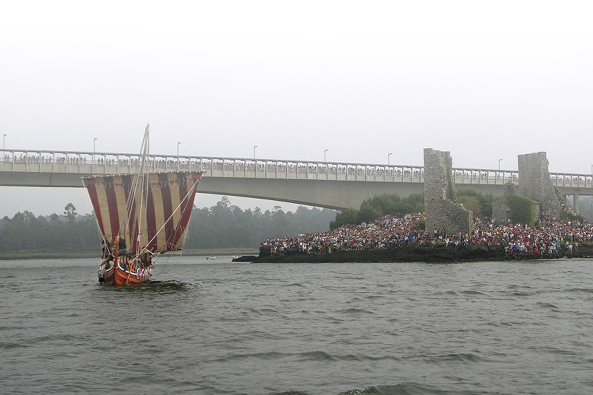 Viking Procession in Catoira, Pontevedra (Galicia) Viking Procession in Catoira, Pontevedra (Galicia)