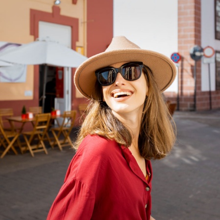 Turista a San Cristóbal de La Laguna, Tenerife, Isole Canarie
