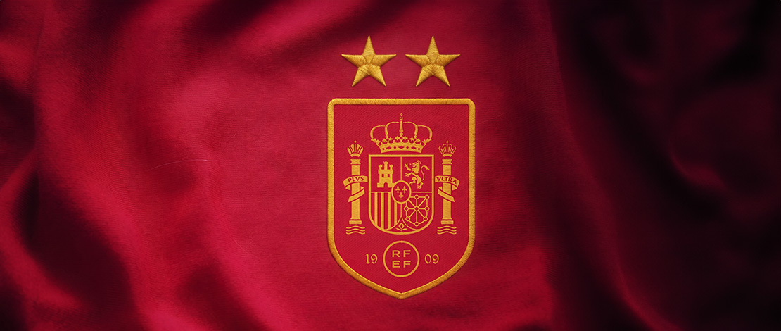 Escudo de España con las dos estrellas que simbolizan los dos mundiales