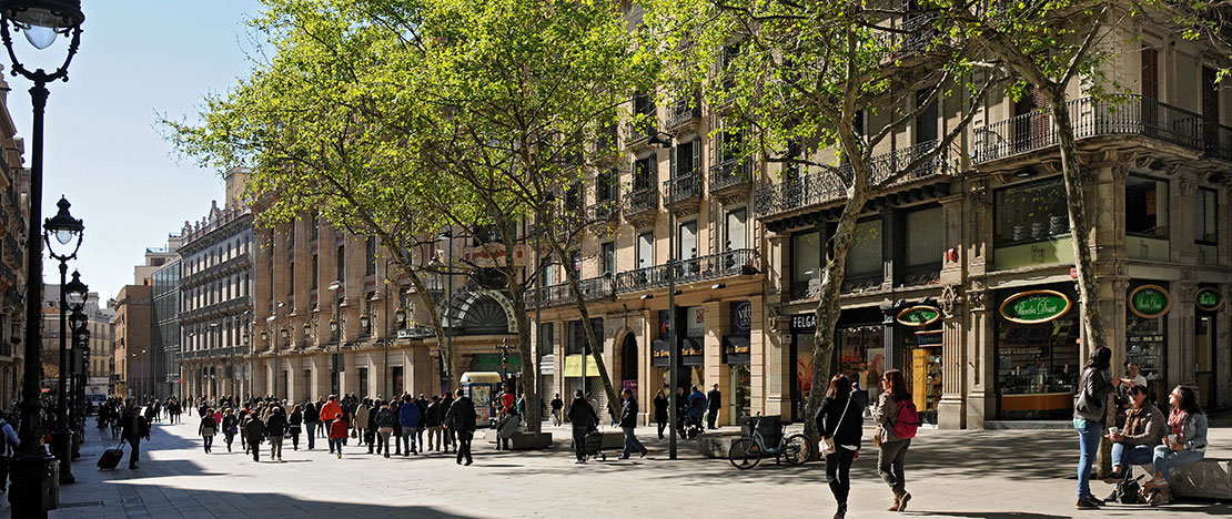 バルセロナの目抜き商店街