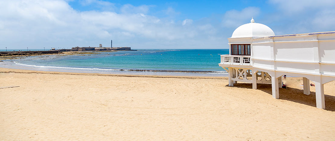 La Caleta beach in Cádiz, Andalusia La Caleta beach in Cádiz, Andalusia