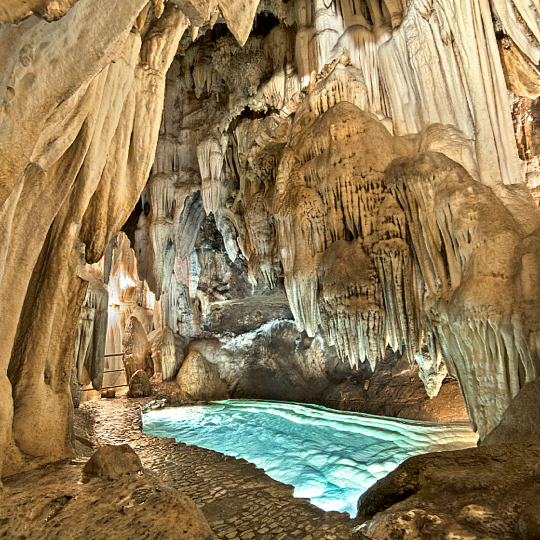 Veduta del Gran Salone nella Grotta delle Meraviglie di Aracena. Huelva, Andalusia