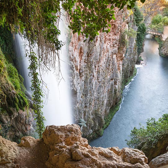 Wodospad Cola de Caballo. Monasterio de Piedra, Saragossa