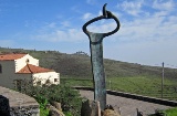 Monumento dedicato al fischio di La Gomera. La Gomera. Canarie