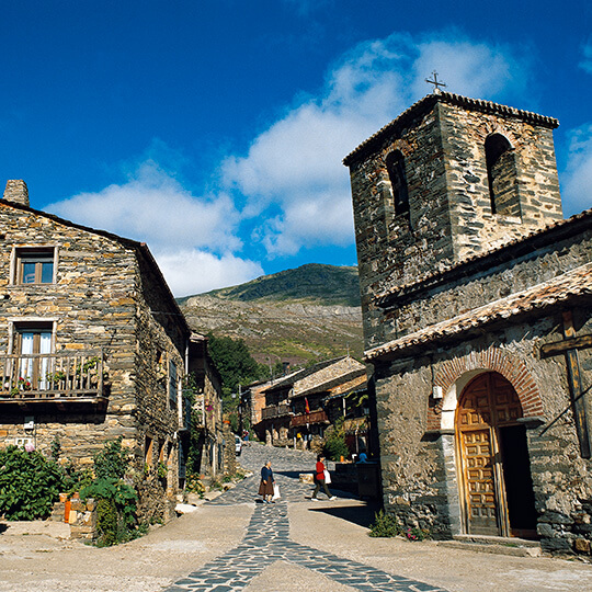 Valverde de los Arroyos, a black village of Guadalajara (Castilla-La Mancha)