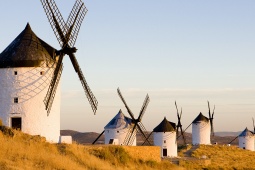 Windmühlen in Consuegra in Toledo, Kastilien-La Mancha