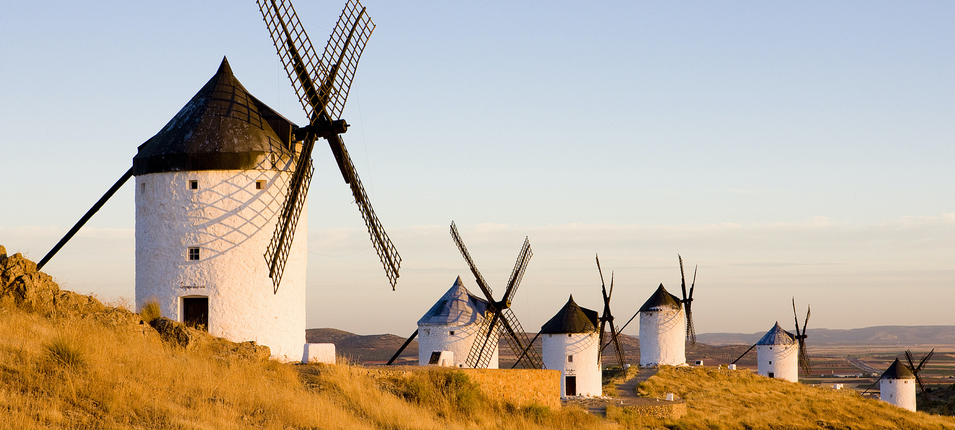 Windmühlen in Consuegra in Toledo, Kastilien-La Mancha Windmühlen in Consuegra in Toledo, Kastilien-La Mancha