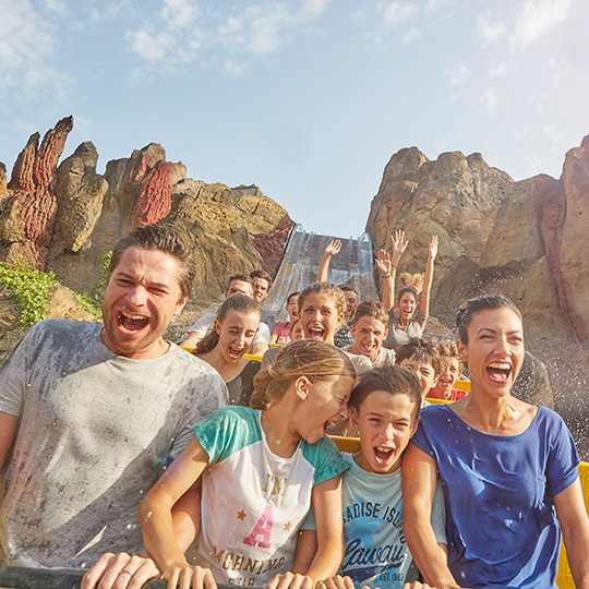 Atracción Tutuki Splash en Port Aventura - Port