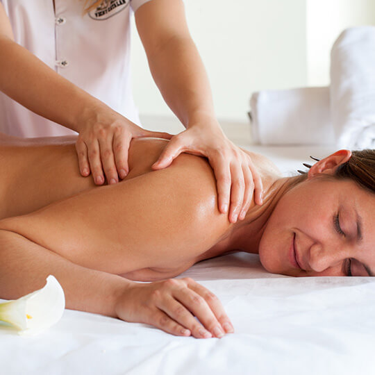 Chiropractische massage in Caldes-Vichy spa, Caldes de Malavella, Balnearios de Cataluña