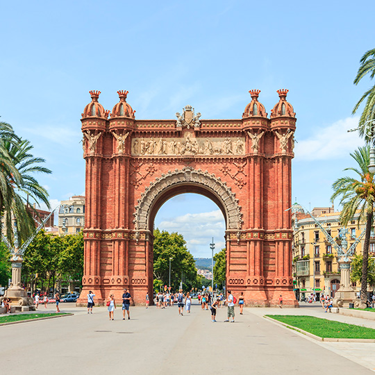 Arco del triunfo en Passeig Sant Joan, Barcelona