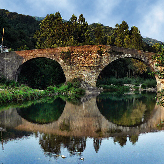 Puente romano en el Camino de Santiago
