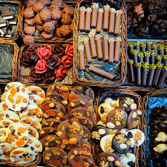 Negozio di cioccolato nel mercato di La Boquería, Barcellona