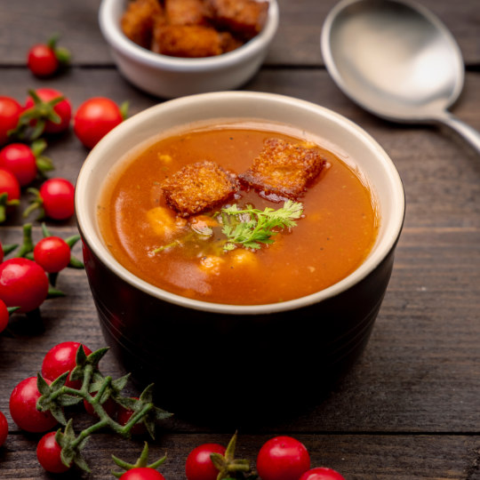 Erfrischendes andalusischer Gazpacho