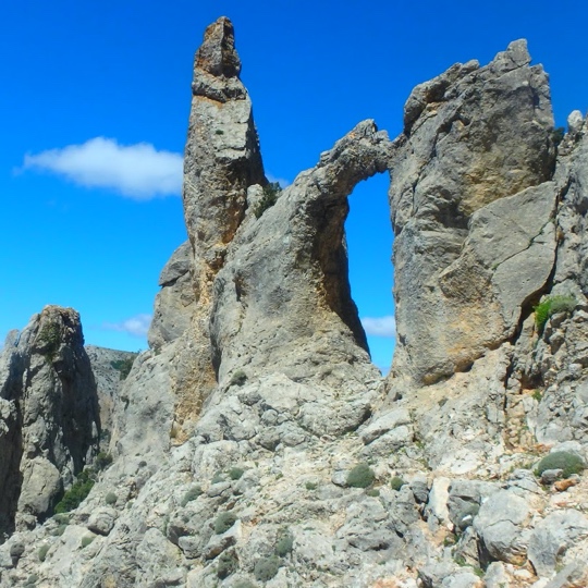 Arco de Sigismondi, Steinabtragung in einer Höhe von mehr als 1.500 Metern in der Sierra Espuña, Murcia
