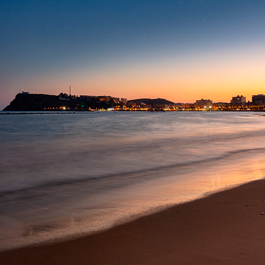 Zachód słońca na plaży Mazarrón, Murcja