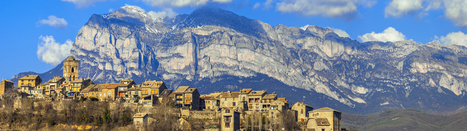 Paisaje de Aínsa, en Huesca (Aragón)