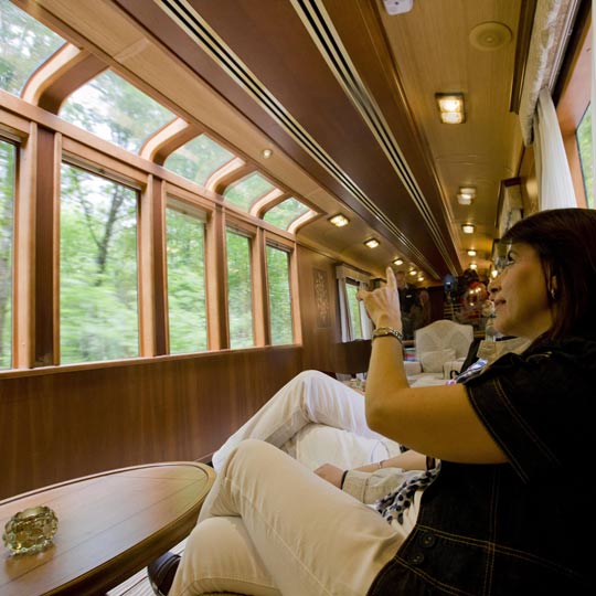 Interior del tren Transcantábrico Gran Lujo