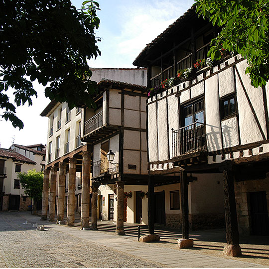Dorf an der Weinstraße von Arlanza