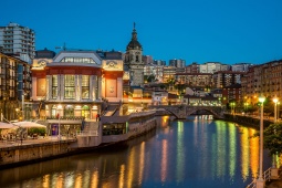 Vue de Bilbao et du marché de la Ribera, Pays basque