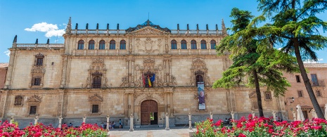 Fasada Uniwersytetu w Alcalá