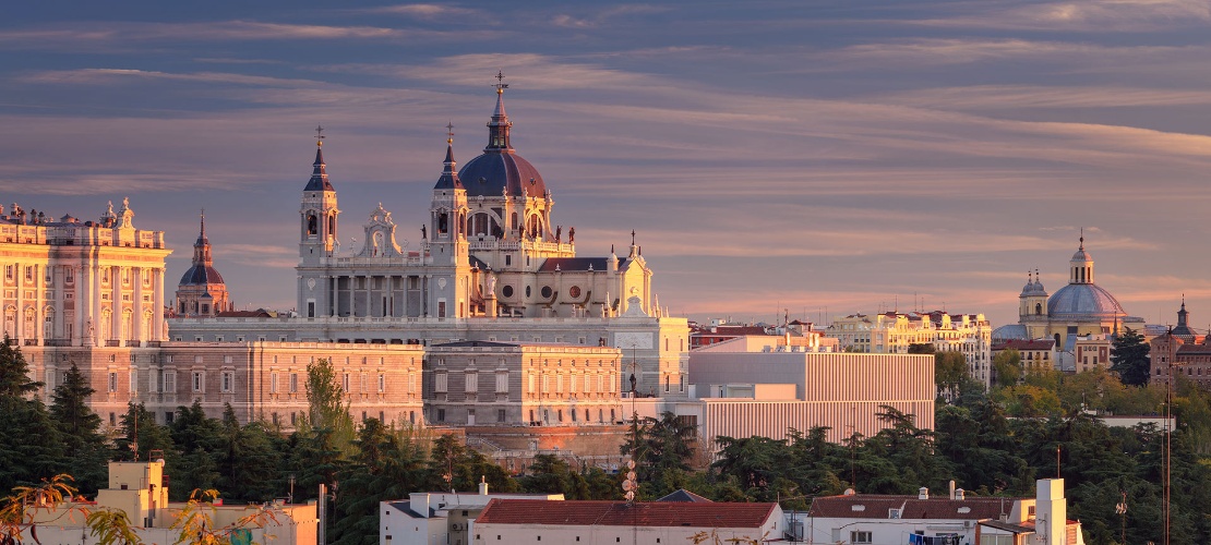 Veduta di Madrid e della cattedrale dell’Almudena, Madrid