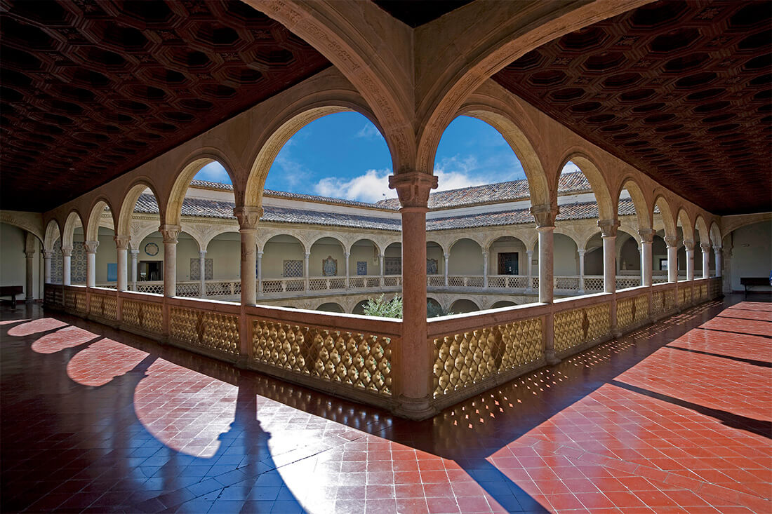 Courtyard of Santa Cruz Hospital, Toledo Courtyard of Santa Cruz Hospital, Toledo