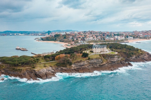 Vue de Santander et du palais de la Magdalena