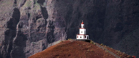 エル・イエロ島の辺境の灯台