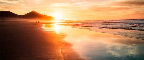 Coucher de soleil sur la plage de Cofefe, Fuerteventura