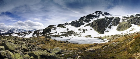 Laguna del Peñalara nel Parco Nazionale di Guadarrama, Madrid