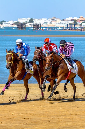 Carreras de caballos en la playa de Sanlúcar de Barrameda, Cádiz