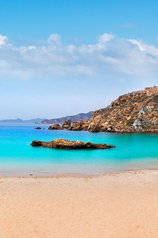  Plaża Cala Cortina w Kartagenie, Murcja