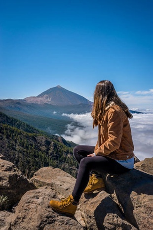 El Teide en una noche estrellada