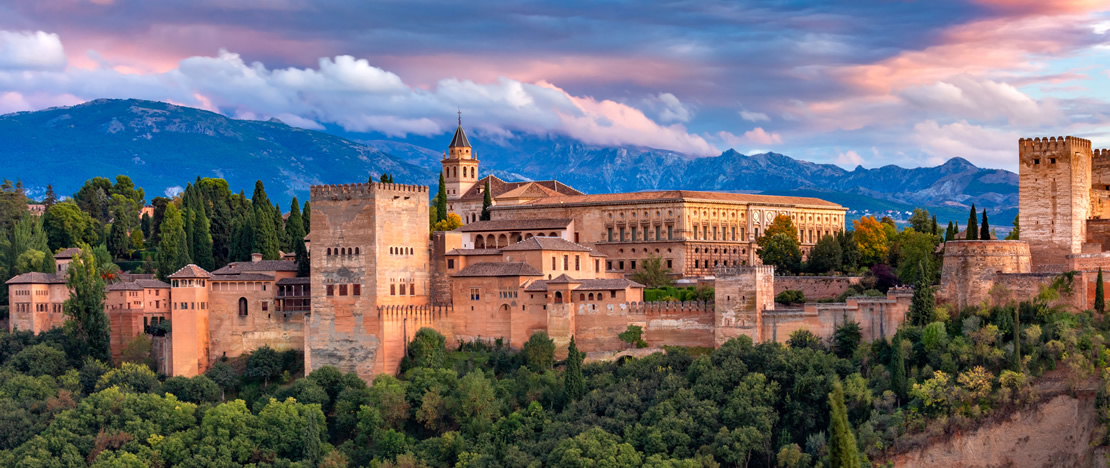 Alhambra em Granada, Andaluzia Alhambra em Granada, Andaluzia