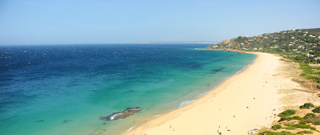 Cala de los Alemanes en Zahara de los Atunes, Andalucía Cala de los Alemanes en Zahara de los Atunes, Andalucía