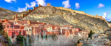 Paesaggio spettacolare del paese di Albarracín a Teruel.