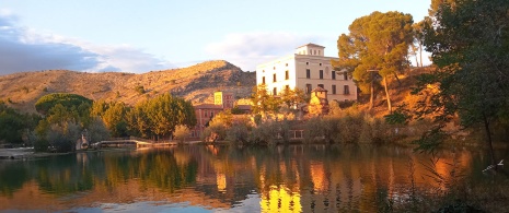 Lago Termal de Alhama de Aragón. Zaragoza Lago Termal de Alhama de Aragón. Zaragoza
