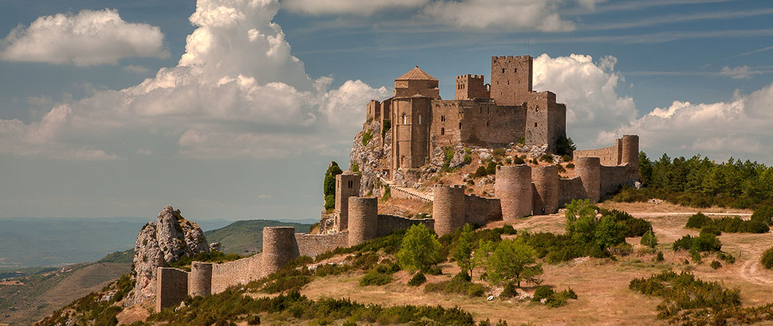 Le château Loarre en Aragon Le château Loarre en Aragon