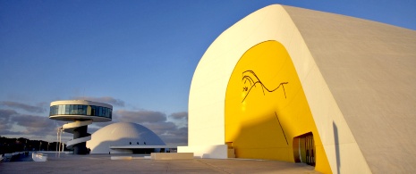 Centro Niemeyer, Avilés