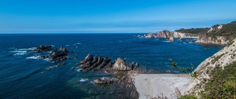 Der Strand von Gueirúa, Asturien.