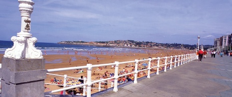 Plaża San Lorenzo, Gijón