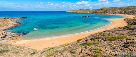 カバリェリア・ビーチ、メノルカ島