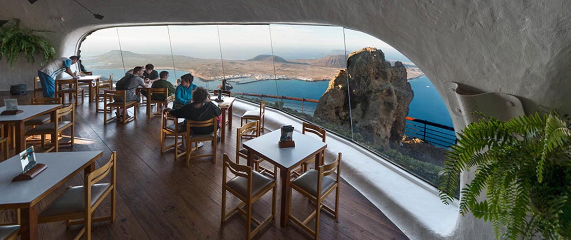  Mirador del Río. Lanzarote. Restaurante y vista