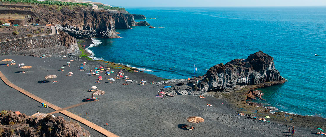 カナリア諸島州ラ・パルマ島にあるチャルコ・ベルデの入り江