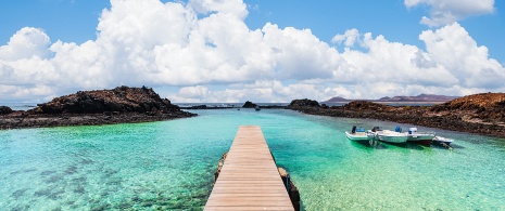 Bootssteg aus Holz auf Isla de Lobos, Fuerteventura, Kanarische Inseln